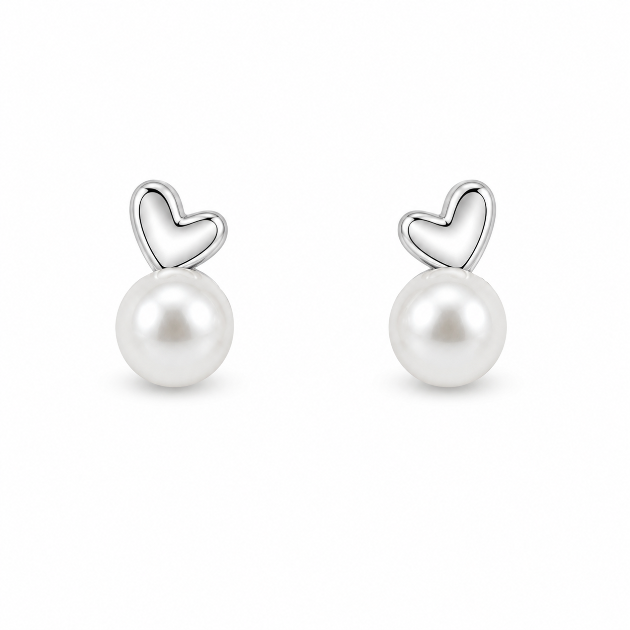 Sweetheart Pearl Silver Studs