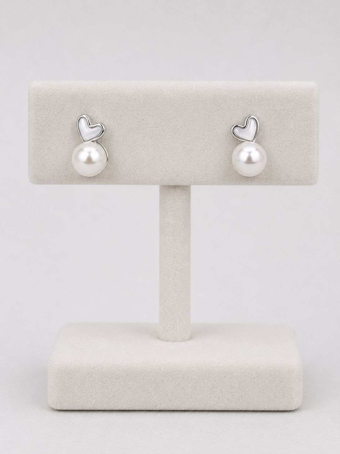 Sweetheart Pearl Silver Studs